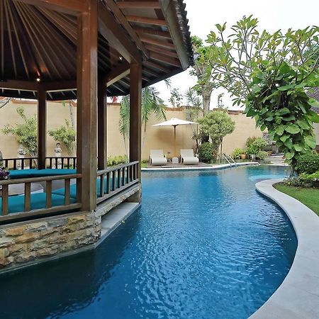 Mayang Private Pool Villa Seminyak Exterior foto